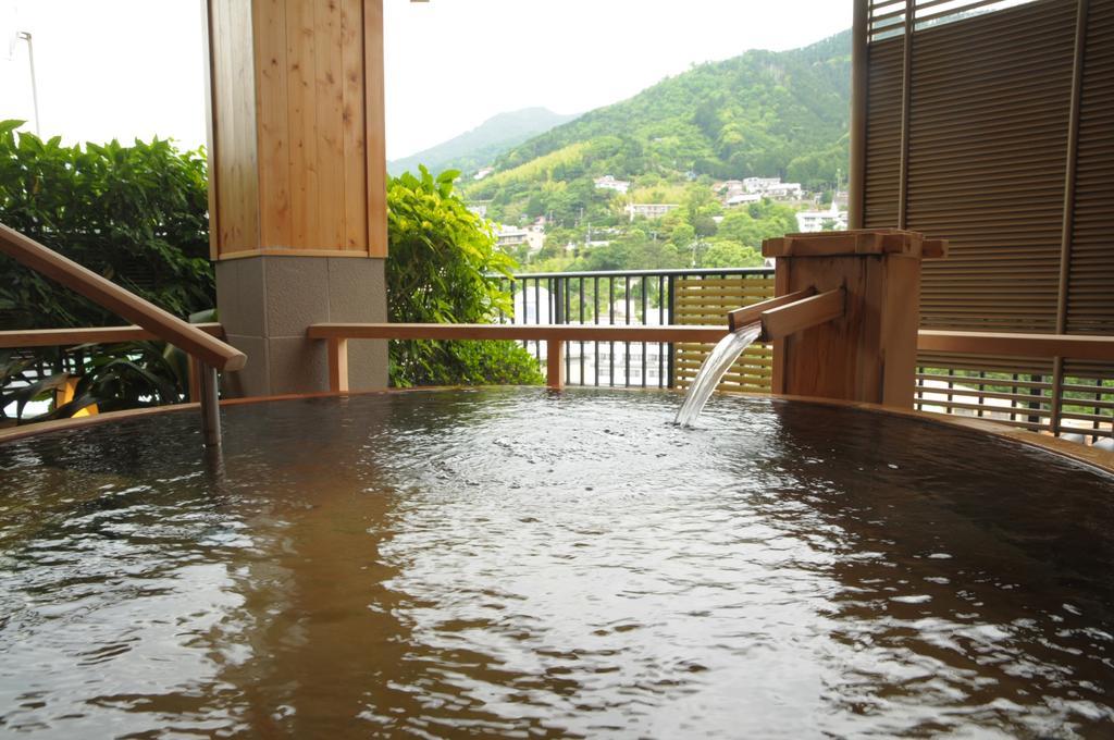 Yugawara Onsen Kawasegien Isuzu Hotel Atami  Exterior foto